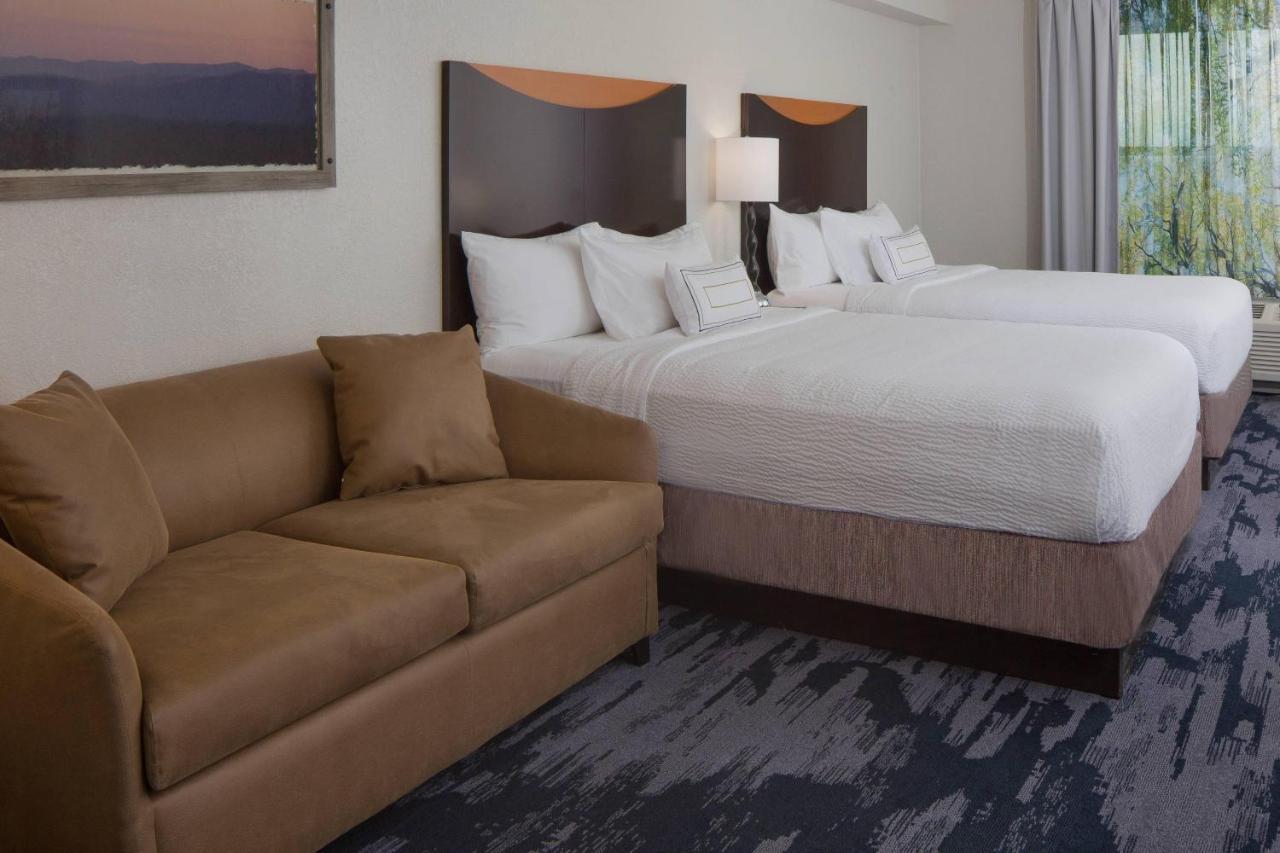 Fairfield Inn & Suites By Marriott Orlando Lake Buena Vista Exterior photo