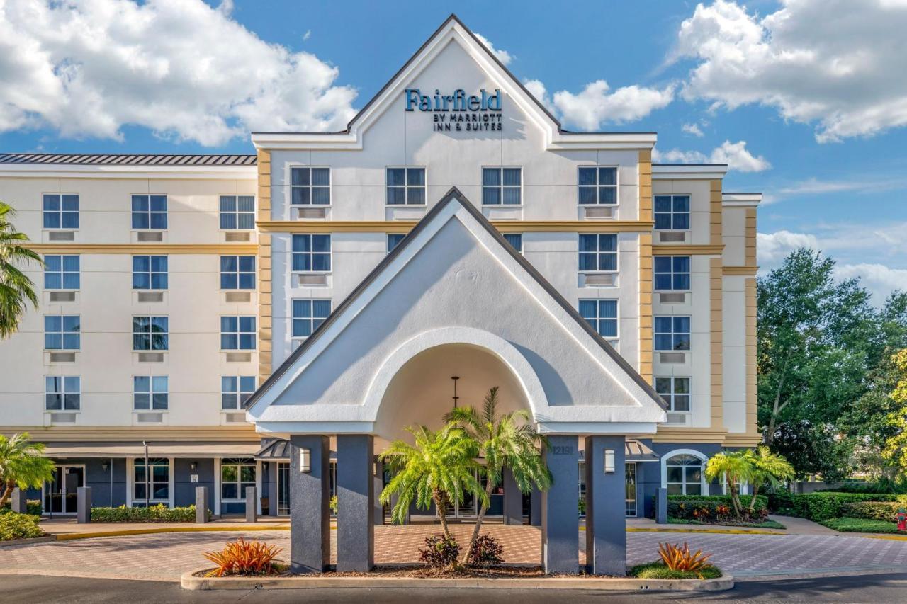 Fairfield Inn & Suites By Marriott Orlando Lake Buena Vista Exterior photo