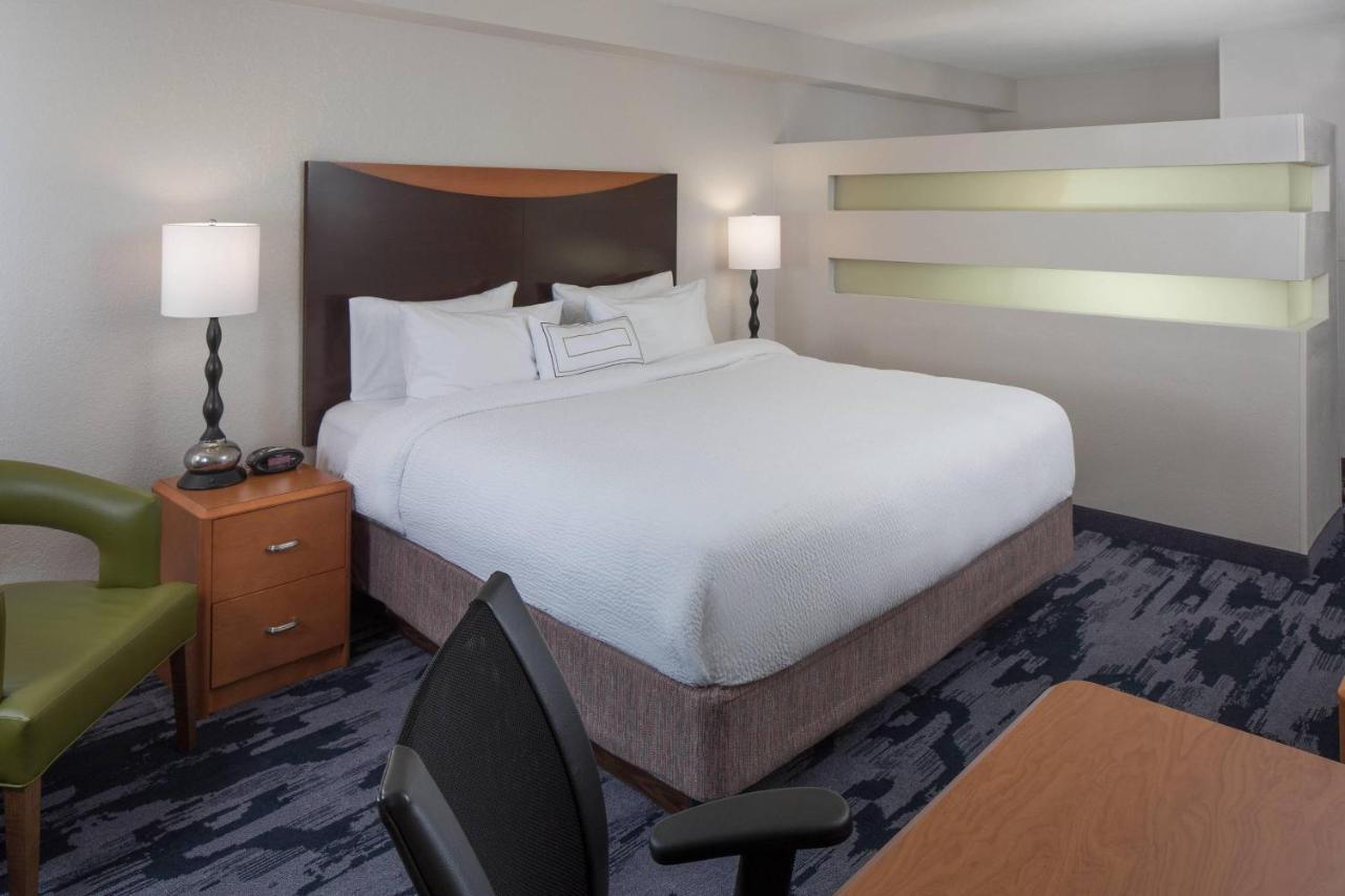 Fairfield Inn & Suites By Marriott Orlando Lake Buena Vista Exterior photo