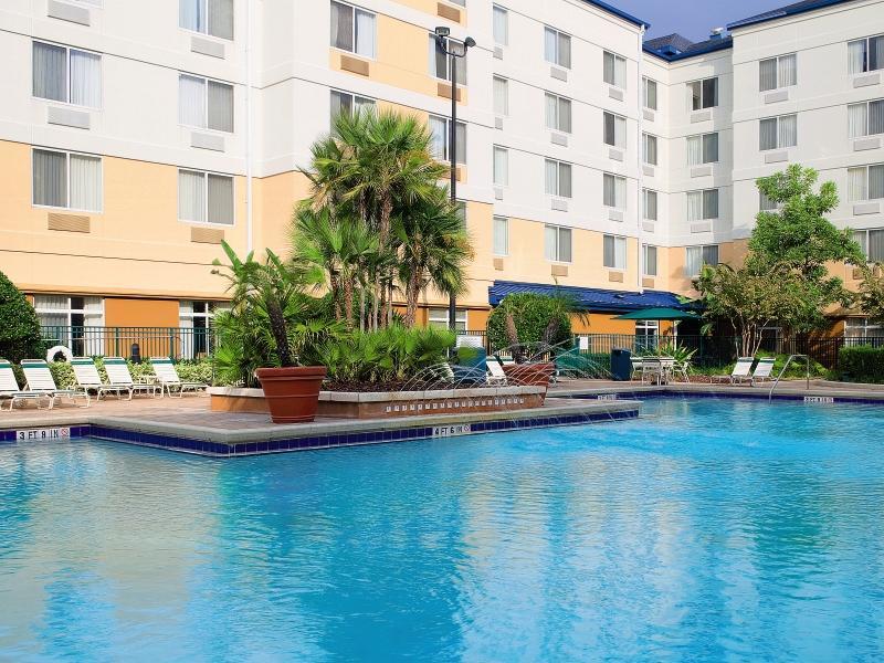 Fairfield Inn & Suites By Marriott Orlando Lake Buena Vista Exterior photo