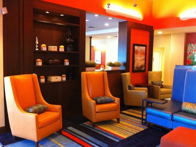 Fairfield Inn & Suites By Marriott Orlando Lake Buena Vista Exterior photo